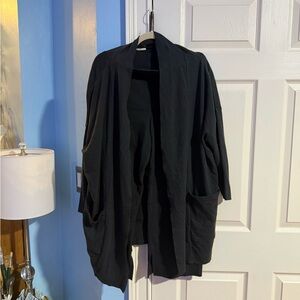 Pact heather Grey airplane cardigan and pants Set: top S/bottom M.